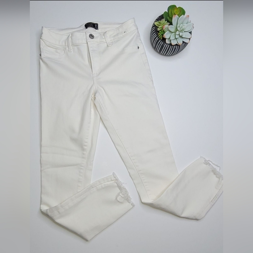 Women's Abercrombie Harper White pants 26